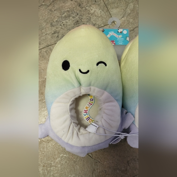 Squishmallows Kids' Elodie the Octopus Plush Slippers size 11/12 - Picture 2 of 4